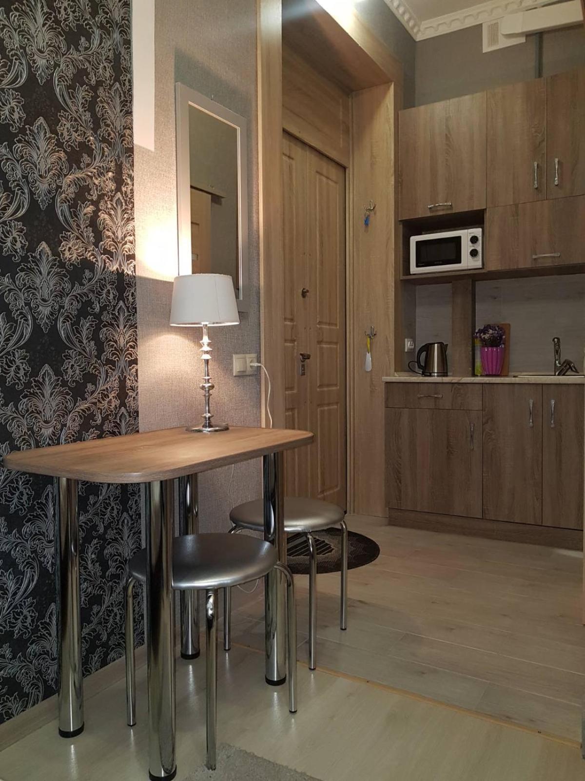 Apartments Near Rynok Square On Staroyevreyska And Fedorova Streets Lviv Room photo